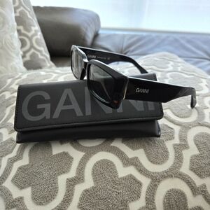 Ganni Black Sunglasses
